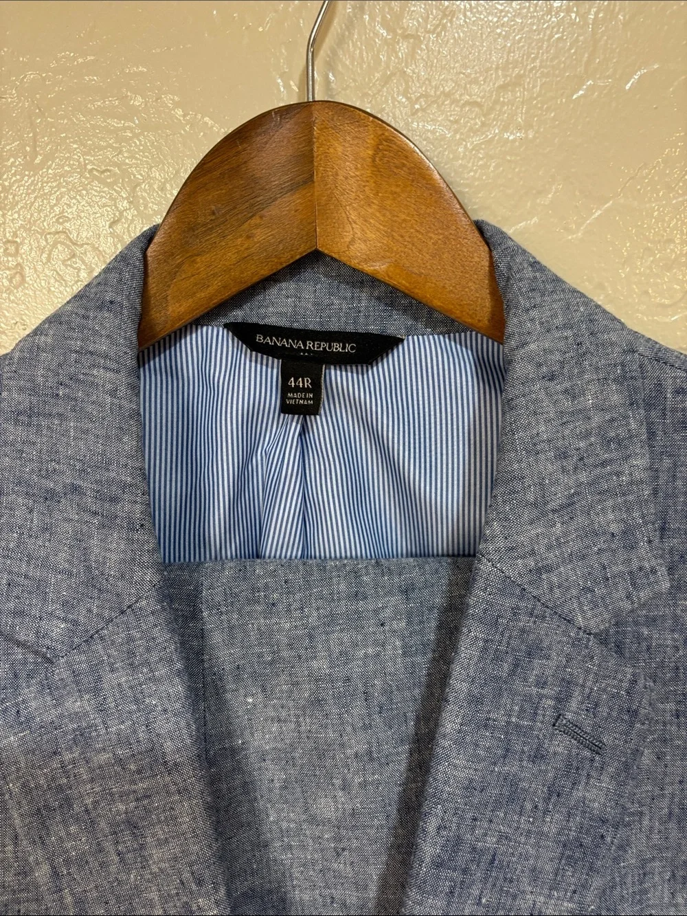 Banana Republic Heathered Light Blue Men’s Suit Linen/Cotton blend